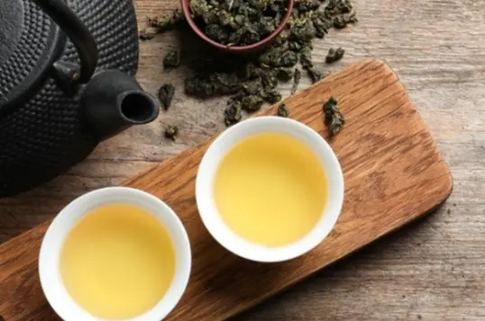 丽人约会-上海哪里街拍好看？这6个魔都网红和模特扎堆的宝地必须收藏 📸